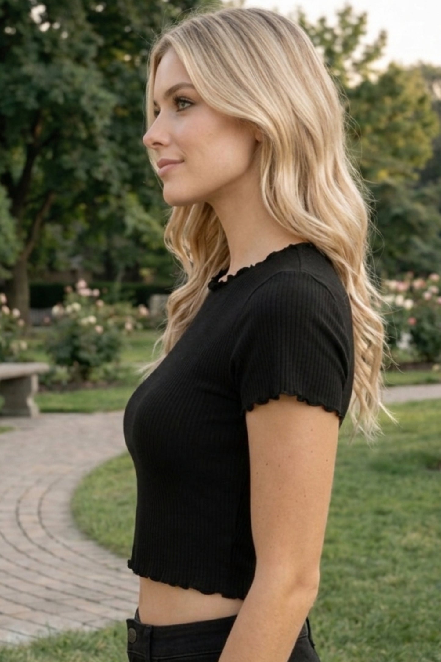 Midnight Black Ribbed Lettuce-Edge Short Sleeve Crop Top